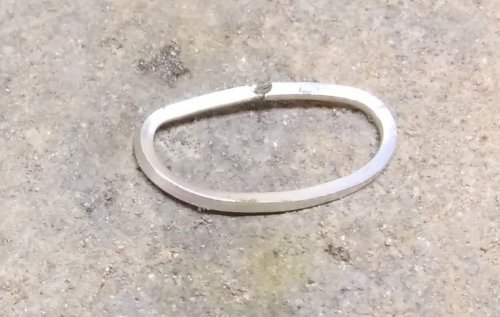 Judy Larson's Bezels Using Square Wire - , Metalwork, Cutting, Cutting Tool, Cutters, Filing, Finishing, Butane Torch, Soldering, Solder, Design, Place the ring on a solder brick